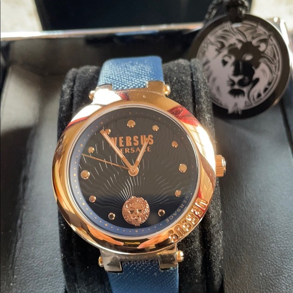 Versus Versace NWT rose gold blue leather watch - Picture 4 of 9